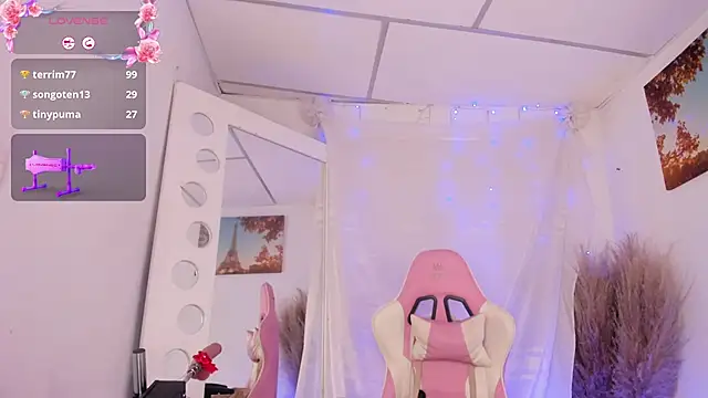 Lissa petite online show from December 22, 8:05 am