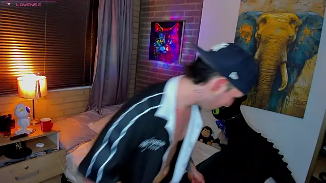 liam oficial02 online show from March 18, 4:15 am