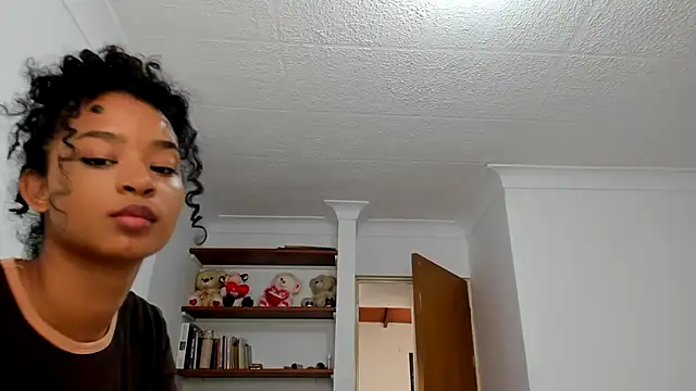 Snapshot of avellanatammy chatting on February 3, 1:40 pm avellanatammy online show from February 3, 1:40 pm