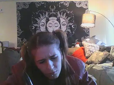 halobabe7620 online show from December 31, 5:07 pm