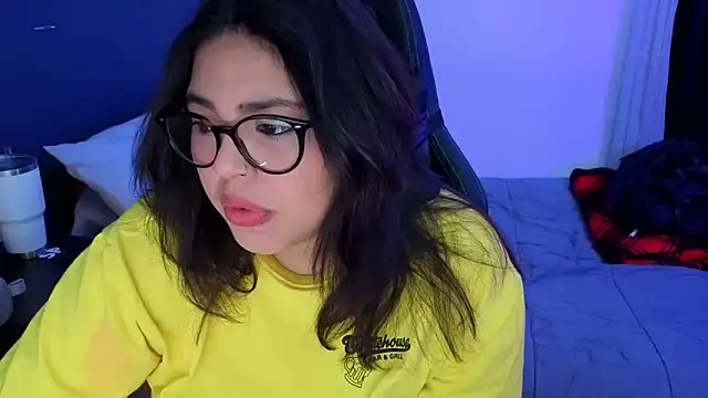 miacanela xo online show from February 24, 1:25 am