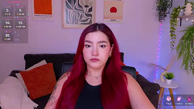Snapshot of ViolettCastel chatting on May 5, 10:40 pm ViolettCastel online show from May 5, 10:40 pm