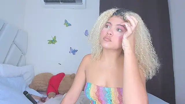 sofiacastillo01 online show from March 4, 2:01 pm