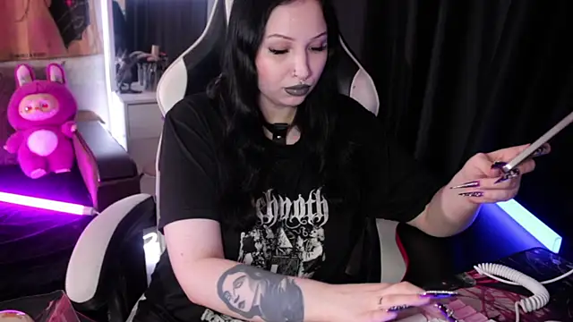 Kitty goth online show from August 3, 8:56 pm