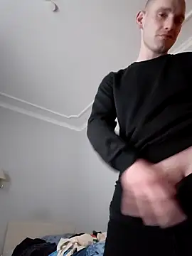 Snapshot of Bartzrl chatting on September 15, 1:22 pm Bartzrl online show from September 15, 1:22 pm