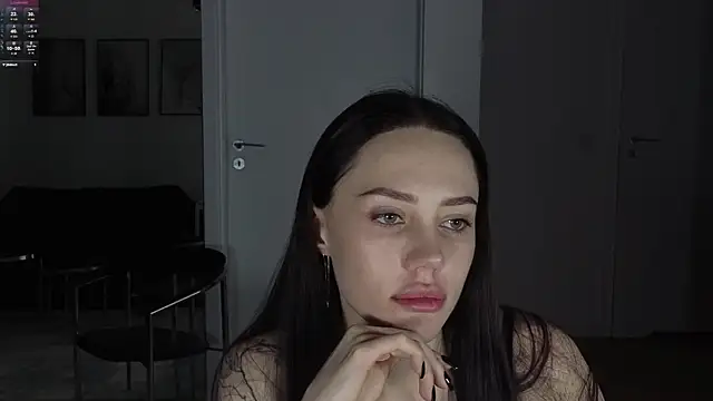 Snapshot of Sara_Tranquil chatting on November 6, 9:15 pm Sara Tranquil online show from November 6, 9:15 pm