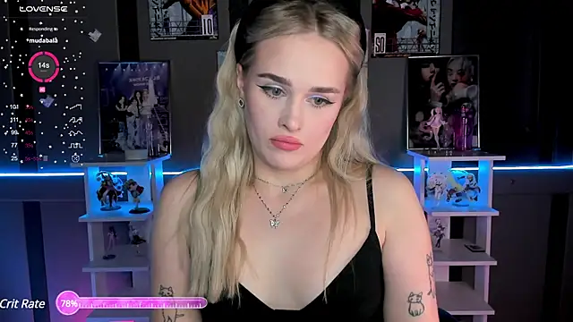 Snapshot of Ellen_Soft chatting on December 21, 7:49 pm Ellen Soft online show from December 21, 7:49 pm