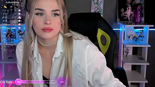 Snapshot of Ellen_Soft chatting on January 17, 9:17 pm Ellen Soft online show from January 17, 9:17 pm