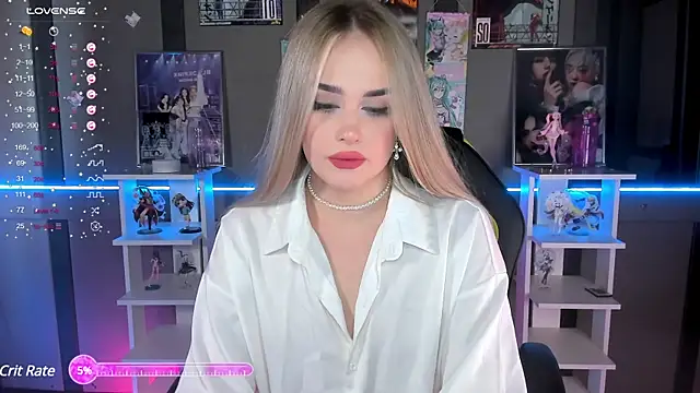 Snapshot of Ellen_Soft chatting on February 7, 10:29 am Ellen Soft online show from February 7, 10:29 am