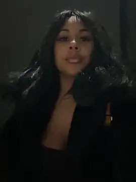 HaileyDiana online show from February 10, 5:28 pm