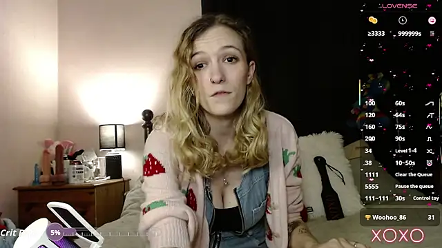 EllieeRose online show from September 21, 10:55 pm