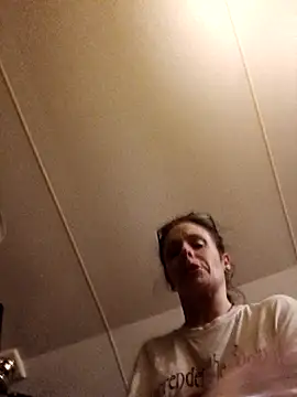 Snapshot of vvictoria_xxx chatting on January 21, 12:46 am vvictoria xxx online show from January 21, 12:46 am