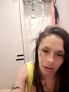 Snapshot of vvictoria_xxx chatting on September 25, 5:00 am vvictoria xxx online show from September 25, 5:00 am