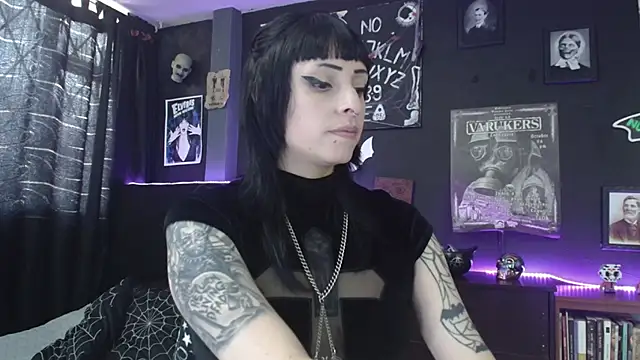 Snapshot of Goddess_Mortem chatting on April 21, 6:12 pm Goddess Mortem online show from April 21, 6:12 pm