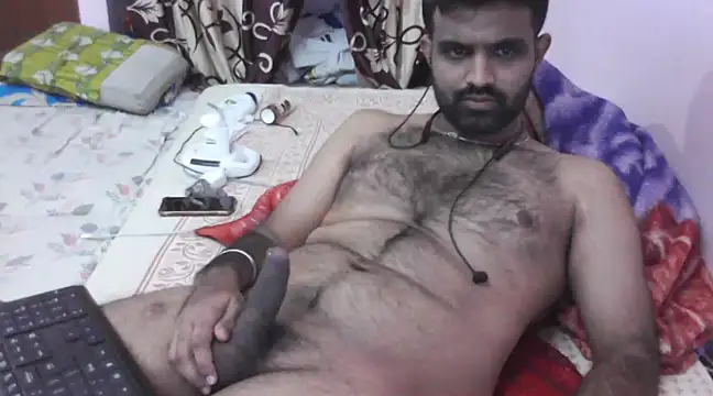 Snapshot of sanik_2428 chatting on December 21, 6:23 pm sanik 2428 online show from December 21, 6:23 pm