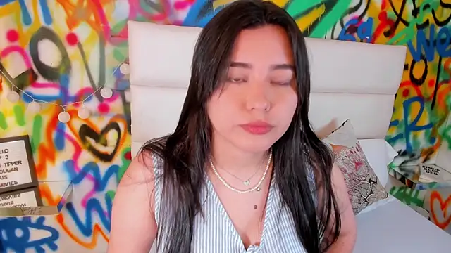 Liana Bernocchi online show from November 21, 8:29 pm