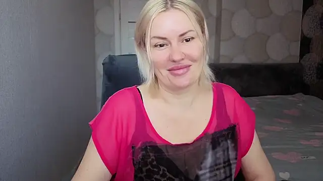 Snapshot of natusik chatting on June 14, 2:24 am natusik online show from June 14, 2:24 am