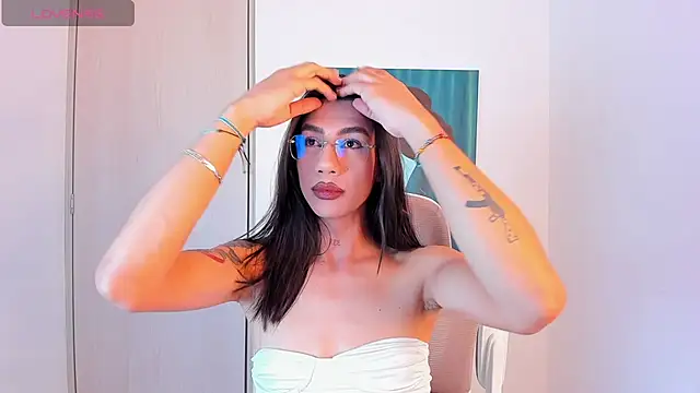 sofiaa grey  online show from January 8, 3:47 pm