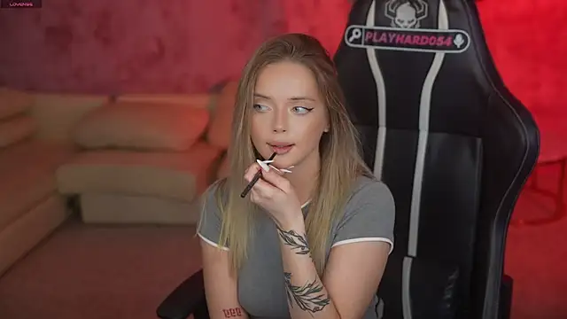 Cassy-Celestial  online show from May 31, 8:21 am