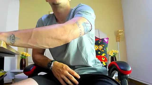 juan prior online show from December 18, 1:39 pm