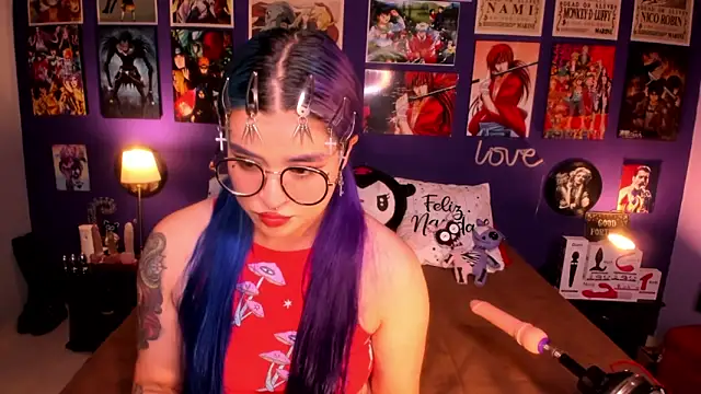 Snapshot of anne_cross chatting on December 21, 3:58 am anne cross online show from December 21, 3:58 am