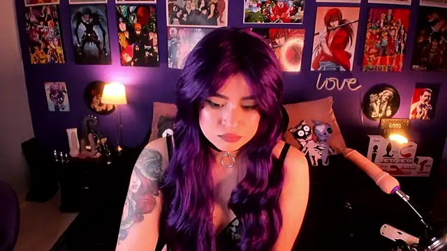 Snapshot of anne_cross chatting on January 24, 2:49 am anne cross online show from January 24, 2:49 am