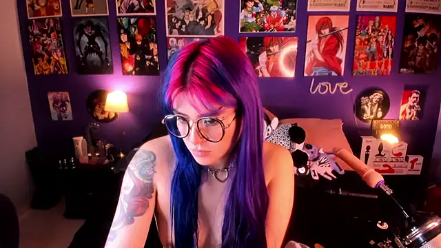 Snapshot of anne_cross chatting on January 28, 3:57 am anne cross online show from January 28, 3:57 am