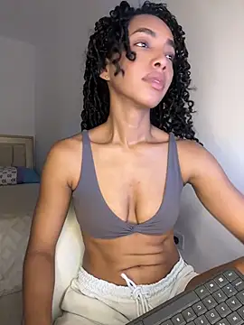 Snapshot of nicoleebony1 chatting on May 25, 3:29 pm nicoleebony1 online show from May 25, 3:29 pm