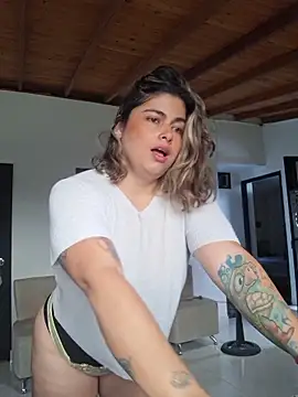 Snapshot of Juliietha_servas chatting on April 19, 6:10 pm Juliietha servas online show from April 19, 6:10 pm