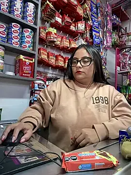 Snapshot of Sol_biglips chatting on December 10, 8:16 pm Sol biglips online show from December 10, 8:16 pm