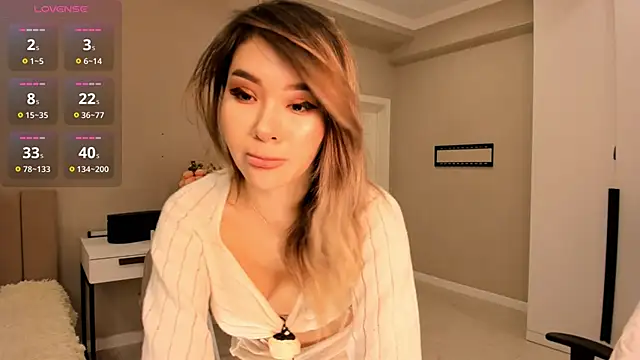 Snapshot of aya_shy chatting on January 22, 2:14 pm aya shy online show from January 22, 2:14 pm