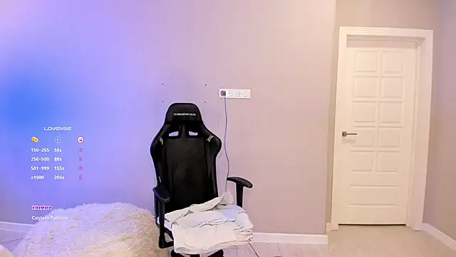 Snapshot of aya_shy chatting on March 10, 5:07 pm aya shy online show from March 10, 5:07 pm