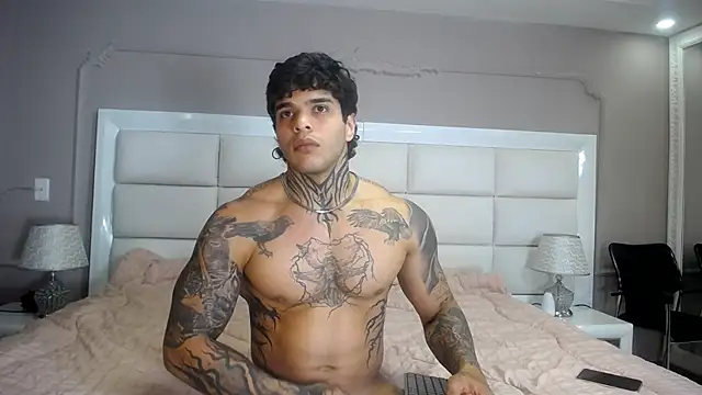 Snapshot of ray_coopers chatting on December 4, 12:19 am ray coopers online show from December 4, 12:19 am