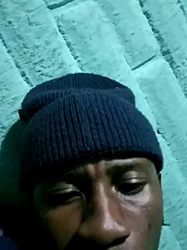 HandsomeBuoyy21 online show from April 12, 2:00 pm