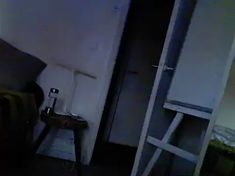 Snapshot of oopsxx chatting on February 8, 4:04 pm oopsxx online show from February 8, 4:04 pm