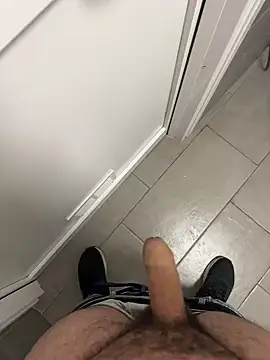 Snapshot of _themask_ chatting on February 10, 8:31 pm  themask  online show from February 10, 8:31 pm