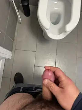 Snapshot of _themask_ chatting on February 20, 4:36 pm  themask  online show from February 20, 4:36 pm