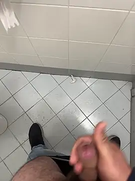 Snapshot of _themask_ chatting on October 21, 1:45 pm  themask  online show from October 21, 1:45 pm