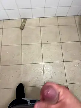 Snapshot of _themask_ chatting on October 23, 3:22 pm  themask  online show from October 23, 3:22 pm