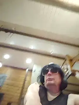 CD Lady Aino online show from March 21, 9:40 pm