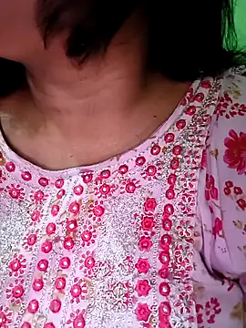 Snapshot of NEHA-DESHI chatting on May 12, 7:11 pm NEHA-DESHI online show from May 12, 7:11 pm