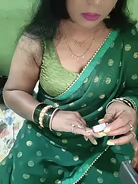 Snapshot of NEHA-DESHI chatting on August 5, 11:13 am NEHA-DESHI online show from August 5, 11:13 am