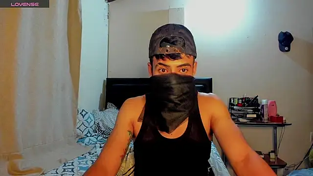 tom thick online show from December 17, 3:17 am