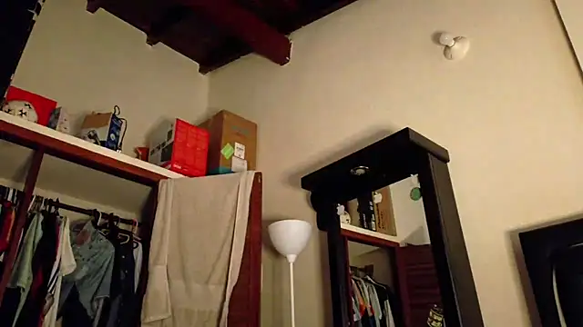 tom thick online show from October 12, 6:51 pm