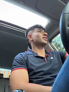 tom thick online show from October 18, 11:00 am