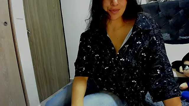 Snapshot of Imevarose chatting on November 22, 12:48 pm Imevarose online show from November 22, 12:48 pm