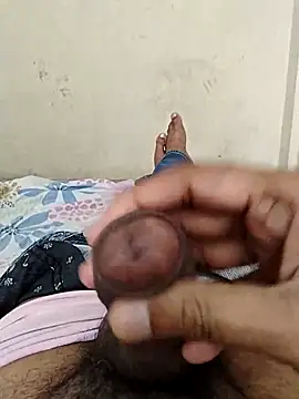 AUNTY1984 online show from October 7, 6:43 am