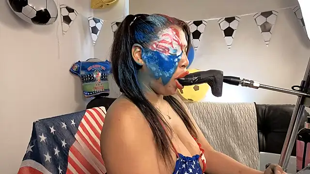 Snapshot of Anabel693 chatting on June 12, 3:22 pm Anabel693 online show from June 12, 3:22 pm