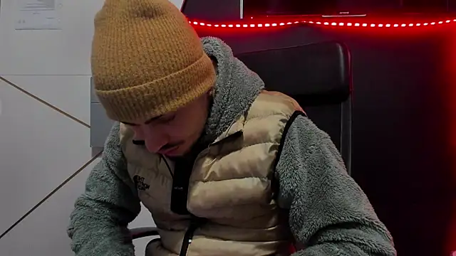 BrandonTate online show from February 2, 5:17 am