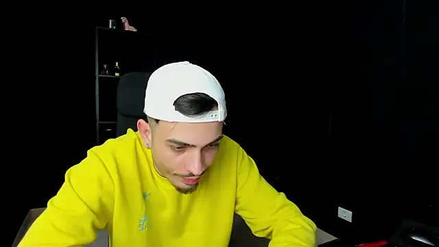 BrandonTate online show from April 14, 4:35 pm